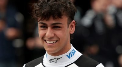Lindblad se torna o terceiro piloto mais jovem a pontuar na F1