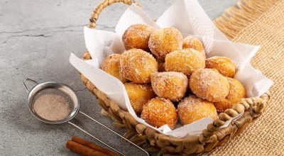 Bolinho de chuva igual ao da vovó que derrete na boca; veja receita
