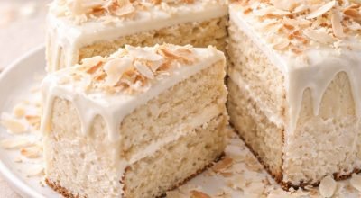 Bolo de Coco com Chocolate Branco para o Ano Novo