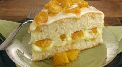 Bolo de abacaxi caramelado: aposte na sobremesa cremosa