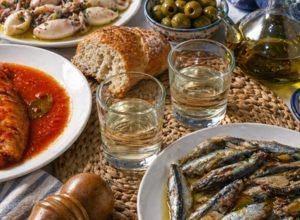 Cachaça e peixe juntos? Veja as combinações que vão te surpreender