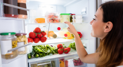 Geladeira bagunçada? Veja como organizar de forma prática