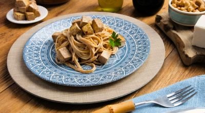 tofu garante cremosidade e proteína na versão vegana