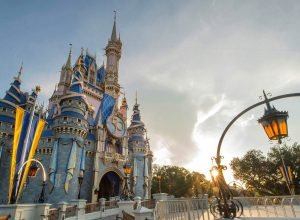 Disney tem ingressos mais baratos para quem entrar depois das 14h nos parques de Orlando
