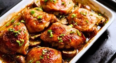 Coxa e sobrecoxa ao molho barbecue em apenas 1h