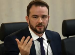 Precisamos defender Estado eficiente, com menos entraves burocráticos