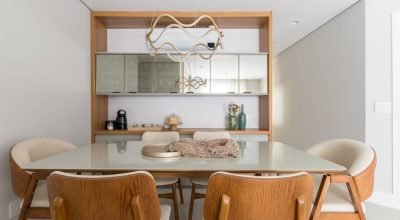 Dicas essenciais para escolher mesas de jantar em apartamentos pequenos