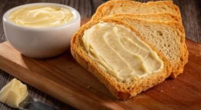 Como amolecer manteiga? 2 técnicas que facilitam o dia a dia