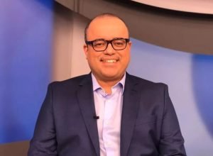 palco de jogo do Brasil abrirá só para narração de Evê