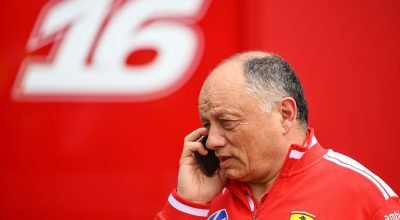 Ferrari se vê distante do potencial; Mercedes "em outro planeta"