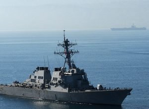 Incêndio a bordo do destróier da Marinha USS Higgins, dizem autoridades