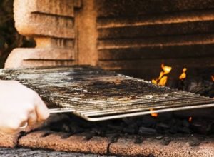 Guia completo: especialista ensina como limpar a churrasqueira