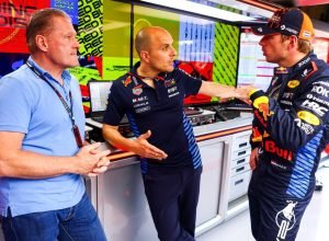 Jos Verstappen escancara motivo da transferência de Lambiase