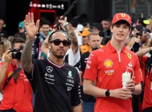 Bearman revela mensagem de Hamilton após estreia em 2024