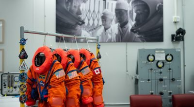 Trajes da tripulação Artemis II - NASA