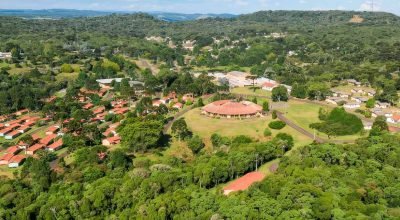 Vila fantasma no interior do Paraná pode virar um novo resort e parque temático