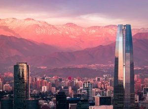 Pacotes para o Chile! Voos + hospedagem para Santiago a partir de R$ 1.889 por pessoa em até 6x sem juros