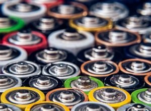 Guia Completo: diferenças entre tipos de pilhas, AA, AAA, alcalinas e recarregáveis