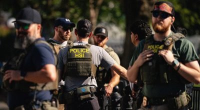 Dentro do Fórum de Segurança Interna, onde agentes do ICE falam merda sobre outros agentes