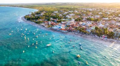 Pacotes para Porto de Galinhas! Voos + hospedagem à beira-mar a partir de R$ 2.098 por pessoa mais cupom de R$ 400 OFF