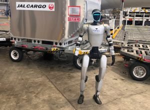 Companhia aérea japonesa iniciará testes com robôs humanoides em operações de solo