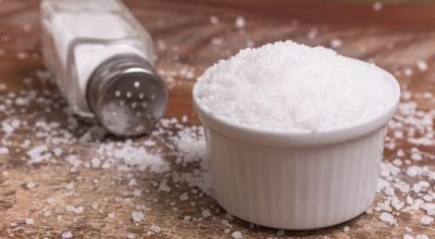 Salgou a comida? 6 truques infalíveis para salvar o prato