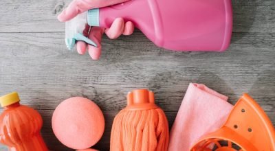 Você reutiliza embalagens na limpeza? Pare agora mesmo!