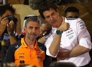 Chefes de McLaren e Mercedes batem de frente sobre F1 em 2026