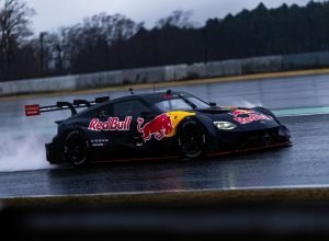 VÍDEO:Na 1ª vez em Fuji, Verstappen supera astro da SuperGT em 2s
