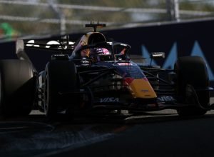 Plano da Red Bull é reduzir peso do RB22 para Europa